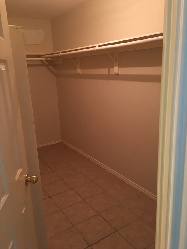 Master closet - 4003 Santa Susana House