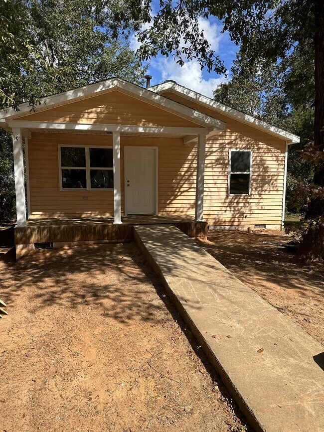 Photo - 143 Hosanna Cir House