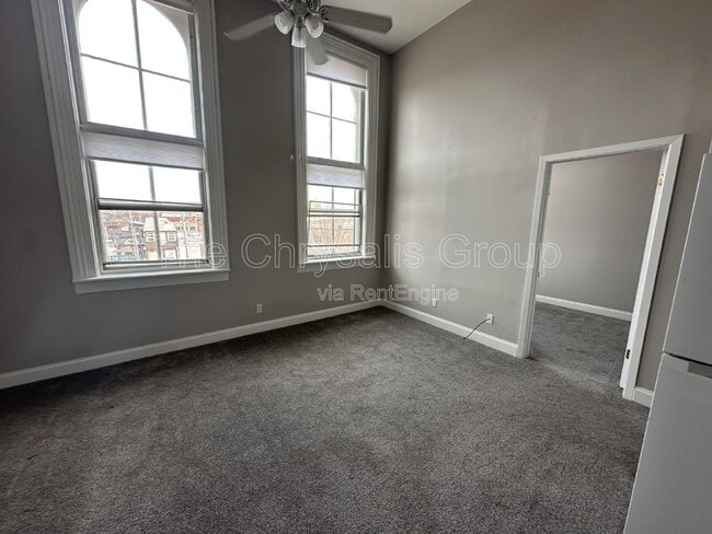 Photo - 217 W Main St Unit 3f