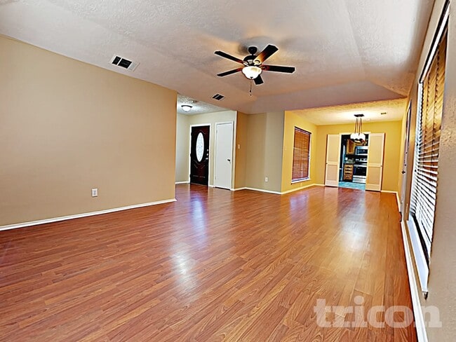 Photo - 2803 Jeb Stuart Dr