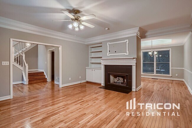 Photo - 1916 Lilac Ridge Dr