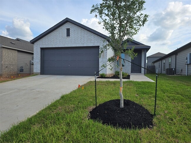 Building Photo - 25561 Blossom Ct