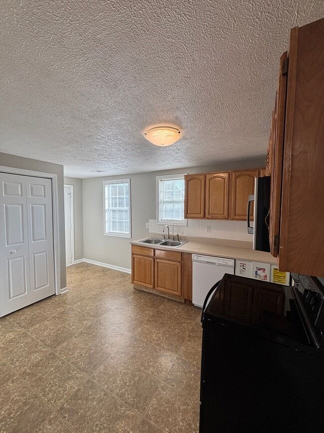 Photo - Cozy 3bd/2bth Cottage in Alcoa!