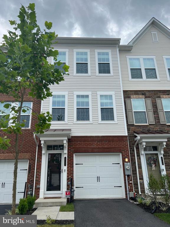 Photo - 2732 Wessex Cir Townhome