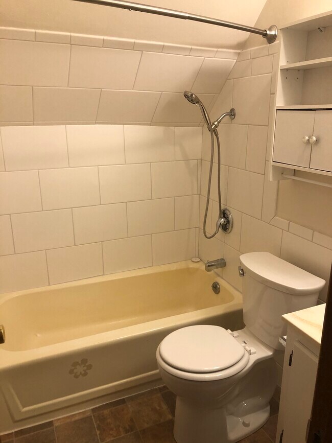 Photo - Plum St Flats Unit Upper Level