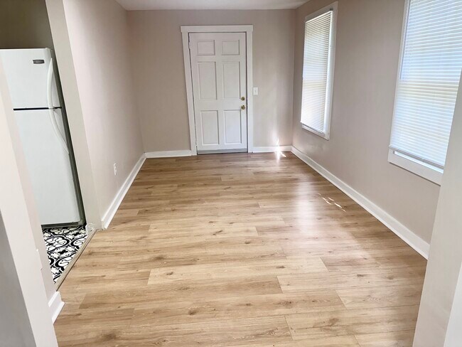 Photo - 1045 Patterson St Unidad Live Work Space