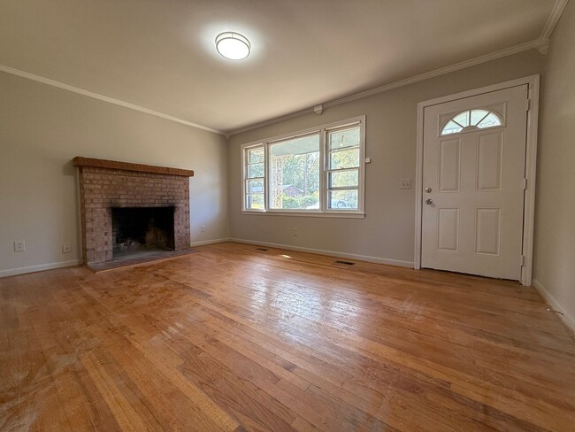 Photo - 4 Bedroom/2 Bath Home for Rent