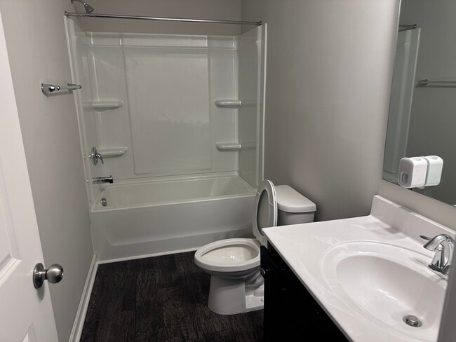 Photo - 5505 Ripplebrook Rd