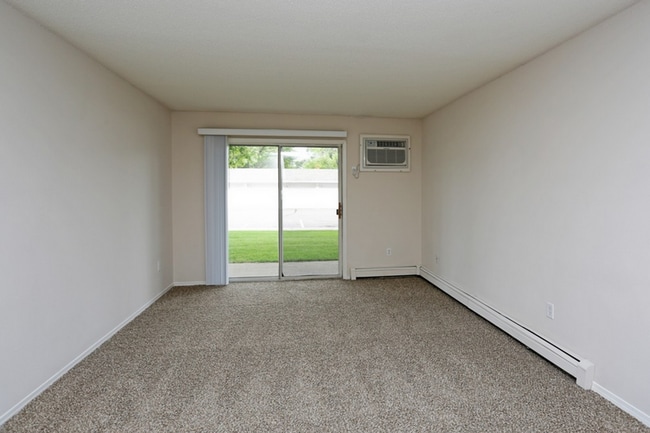 Photo - VICTORIA ESTATES