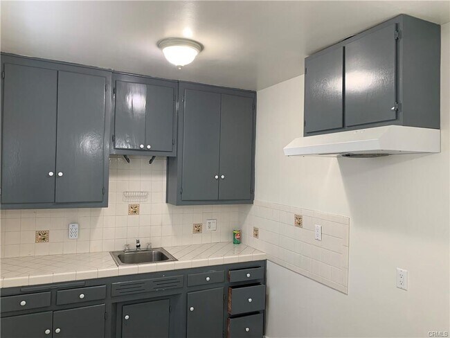 Photo - 9601 Alexander Ave Unit 1/2