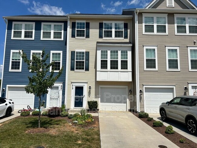 Photo - 213 Willowshire Ct
