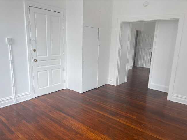 Photo - 1st Floor 2 Bedroom Apartment Near York College-York City SD