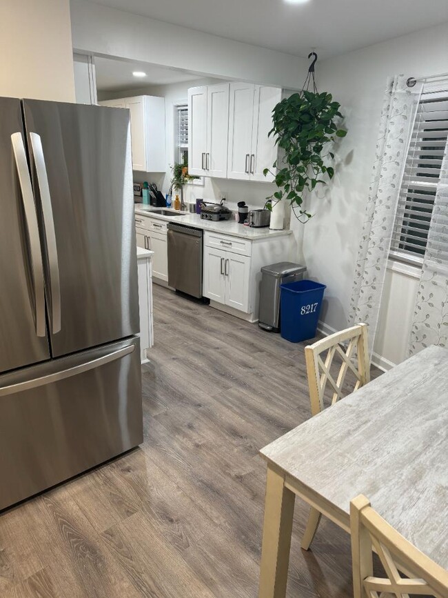 Photo - 8209 Dundalk Ave