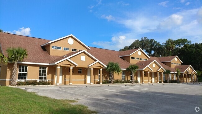 Building Photo - Newer 3/2 Townhome in Inverness!!!