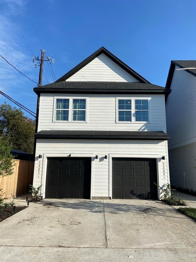 Photo - 3253 Real St Unit B