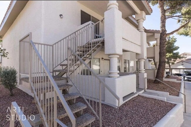 Photo - 459 Mesa Blvd Unit 202