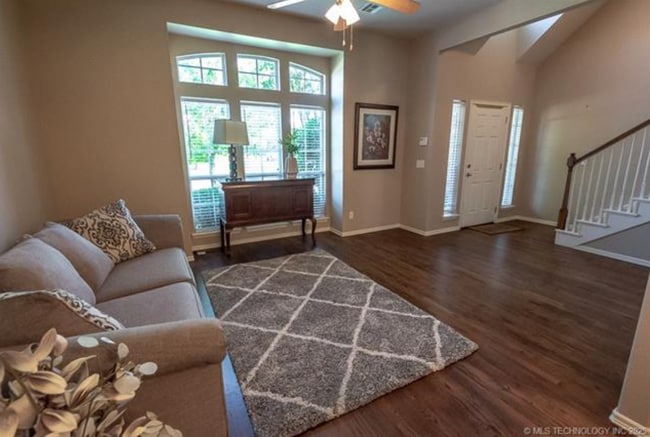 Photo - 5 Bedroom Home In Broken Arrow