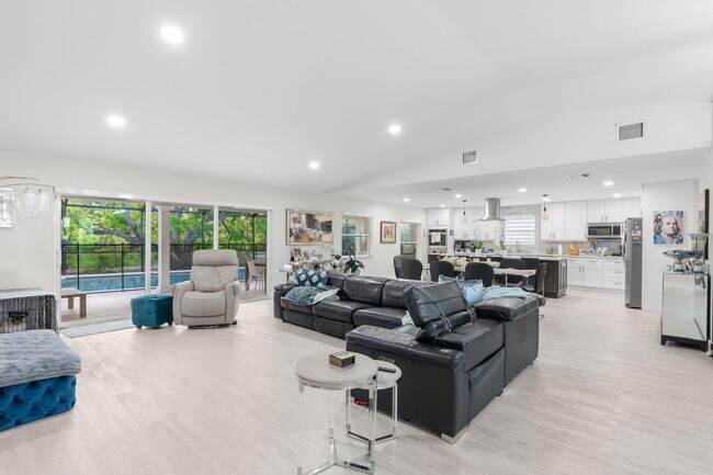 Photo - 20202 Back 9 Dr