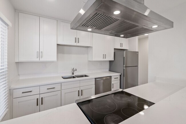 Photo - 2048 Swazey St Apartamento Unidad A