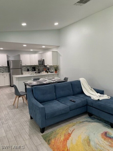 Photo - 6396 Royal Woods Dr