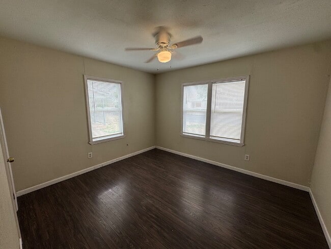 Photo - Beautiful 2 bedroom Home Near 19th & Quaker!