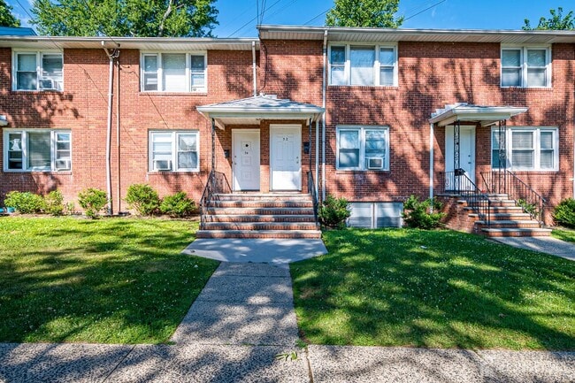 Building Photo - 32 Audubon Ave Unit 36