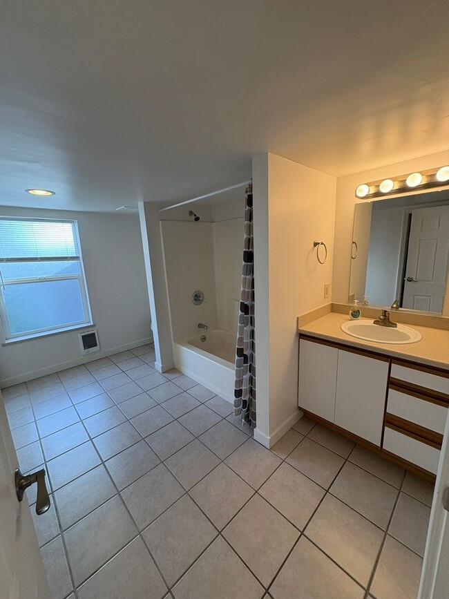 Photo - 550 Ray Ln Unidad 550 Ray Lane # 2