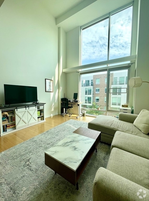 Building Photo - 1 Earhart St Unit 515 Rental