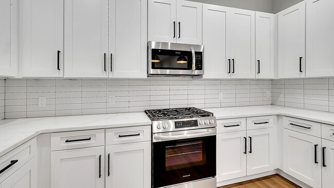 Photo - 1225 Washington Blvd Unit B