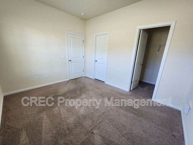 Photo - 260 Hyrne Dr