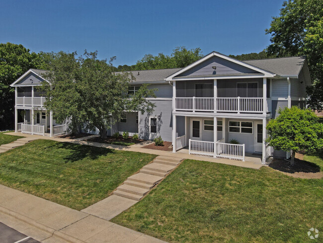 Building Photo - South Square Townhomes