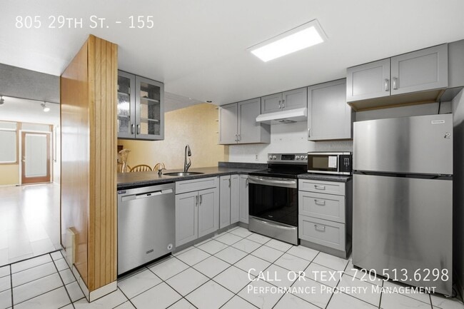 Building Photo - 805 29th St