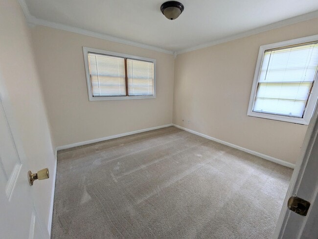 Photo - 1081 Veal St SW