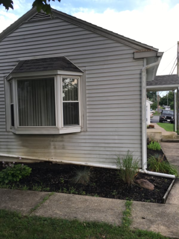 Building Photo - 121 W Colebrook St