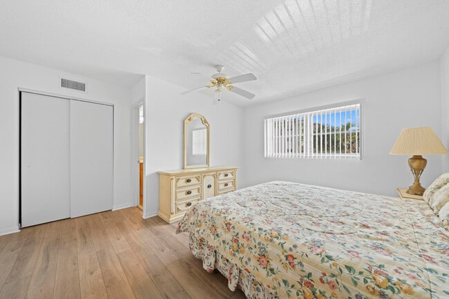 Photo - 230 NE 26th Ave Unit 2040