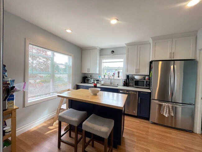 Photo - 3101 &amp; 3103 Unit Front House