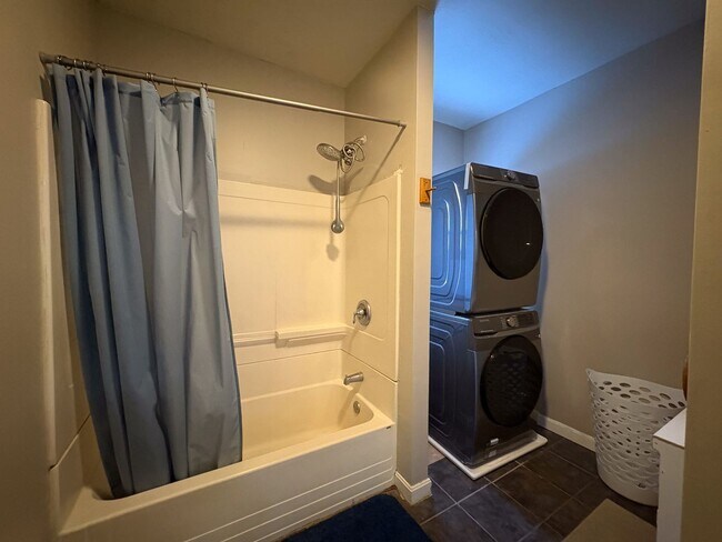 Photo - School Street Unit 2