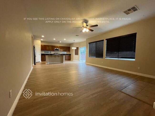 Photo - 5492 Oatfield St