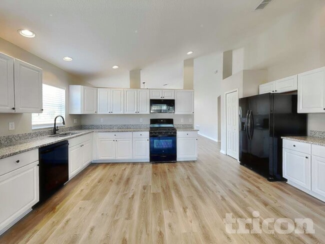 Photo - 24307 Satinwood Ct