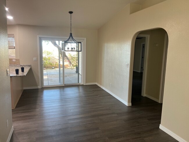 Photo - 3691 Tarpon Dr