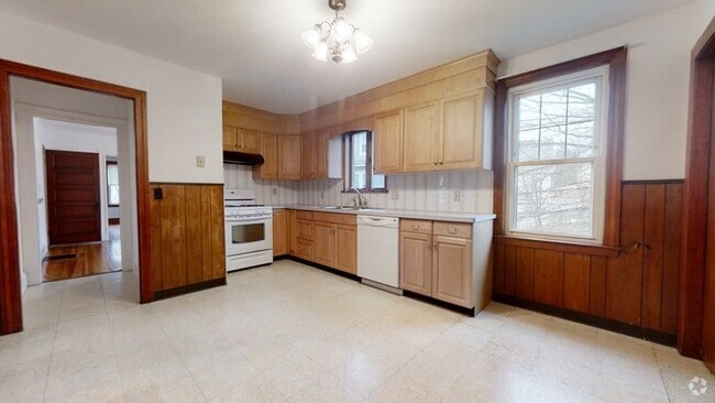 Building Photo - 40 Eliot St Rental