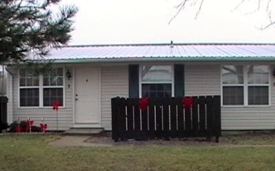 Hampton Greene - Hampton Greene