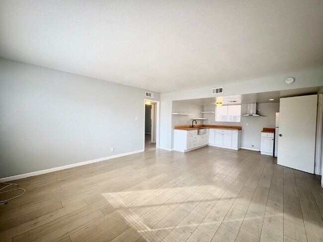 Photo - 922 N 1st St Unit #C