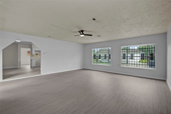 Photo - 7329 Gleason Rd