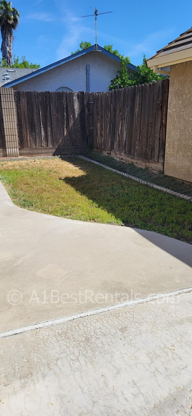 Photo - 2325 Orchard View Cir