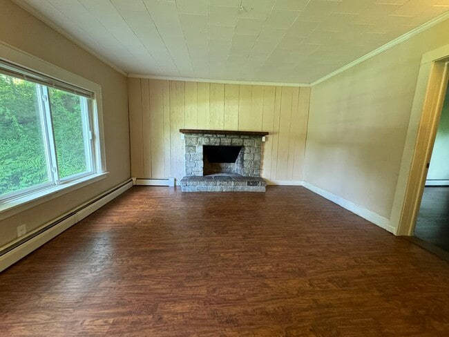 180 Amherst Rd
