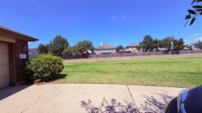 Photo - 16627 Fiesta Rose Ct