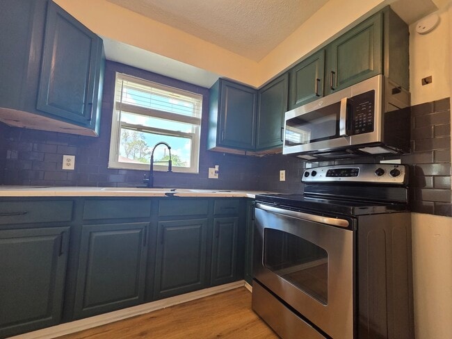 Photo - 1802 W House St Unit B