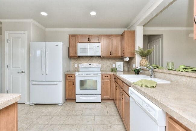 Photo - 305 Barrington Farm Ct