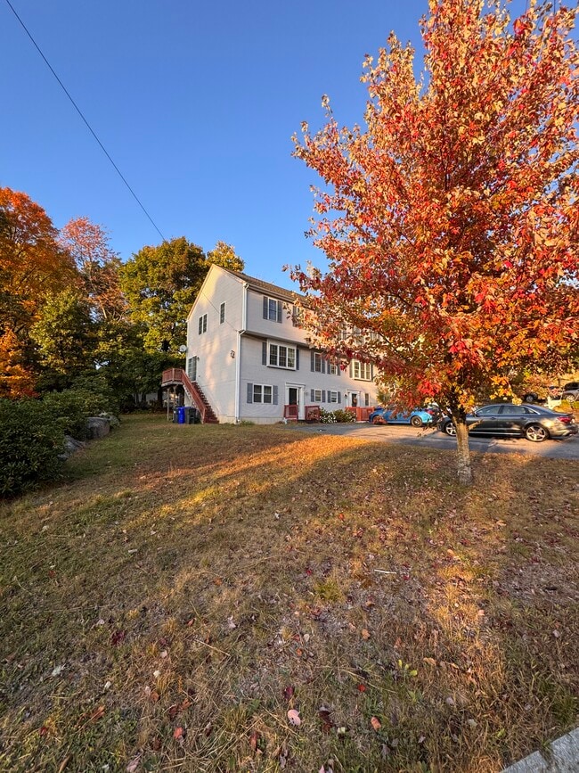 8 Jen Paul Way Townhome Townhome Rental in Milford MA